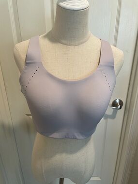 lululemon athletica AirSupport Bra Light Lavender size 38D NWT